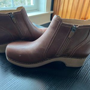Dansko bootie clogs (Barbara Tan Oiled Pull Up)